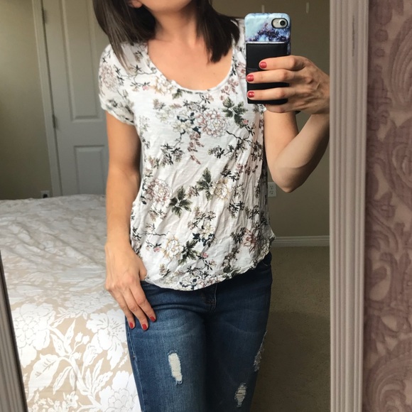 Lucky Brand 🍀 Floral Print T Shirt - Picture 3 of 3